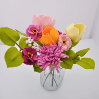Materiaal pakket Wolvilt Viltbloemen Bij vilt enzo