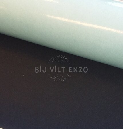 Zelfklevend vilt Zwart 45 en 90 cm breed - BIJ VILT ENZO