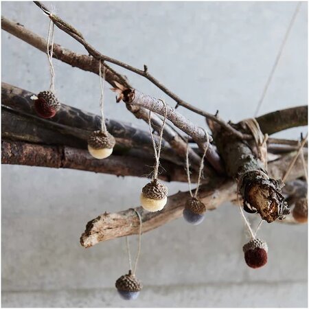 Eikelhangers - pompons